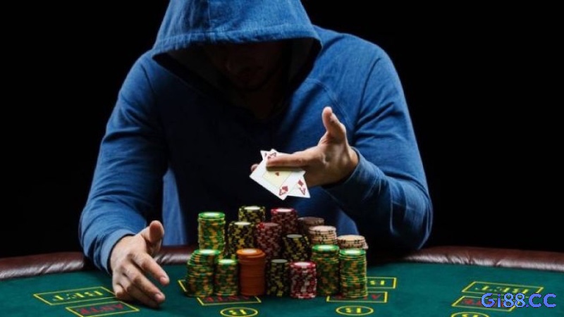 Tìm hiểu nhanh các yếu tố liên quan và ảnh hưởng đến bluff là gì trong poker nhé