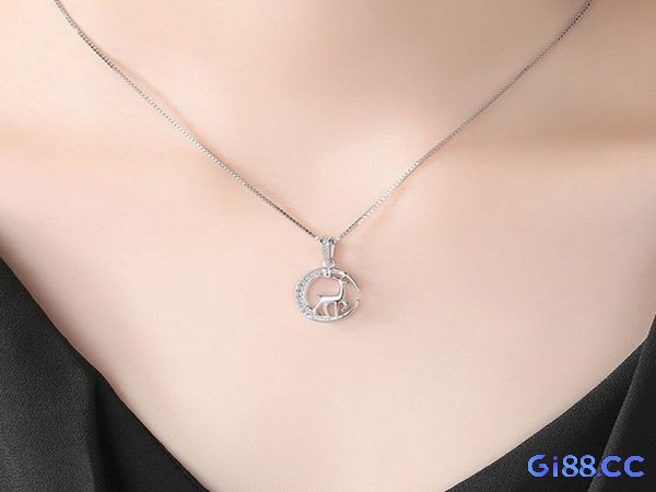 Mơ thấy bạc đánh đề con gì giàu to? Nằm mơ thấy đeo dây chuyền bạc đánh số đề 34