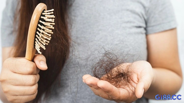 Giải mã giấc mơ rụng tóc chuẩn xác cùng Gi88