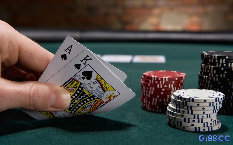 Nắm vững luật Poker quốc tế giúp người chơi tránh sai lầm, tự tin và tập trung vào chiến thuật lâu dài
