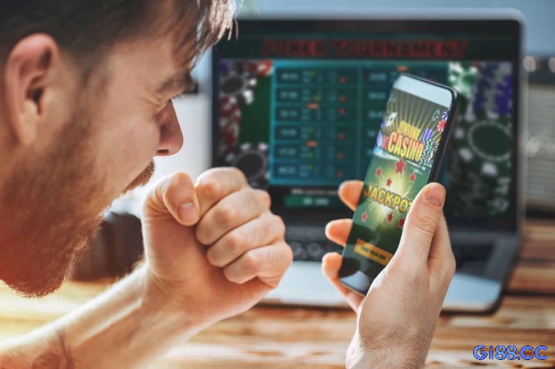 Game cờ bạc online vận hành qua nền tảng số, kết hợp may rủi và đặt cược.