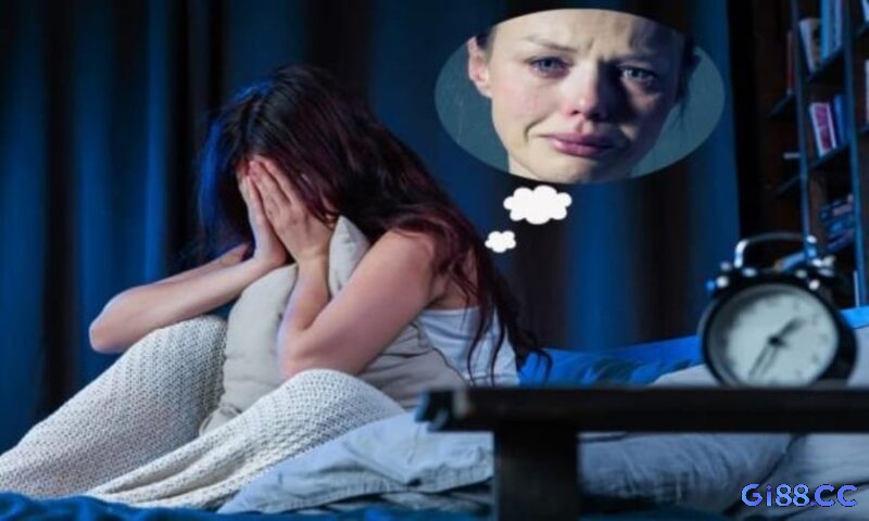 Điềm báo phản ánh nỗi lo lắng cá nhân và tình cảm dành cho người thân trong đời sống thực.