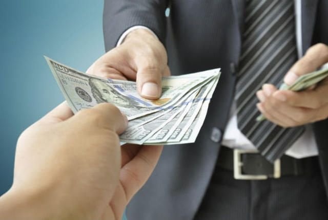 Mơ thấy vay tiền số mấy? Mơ vay tiền điềm báo gì?