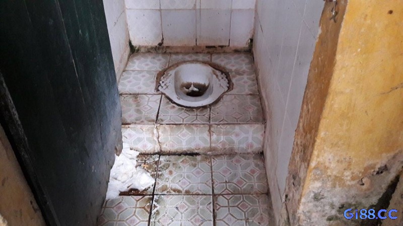 Mơ thấy nhà vệ sinh bẩn đánh con gì: nhà vệ sinh công cộng thì đánh 95 nhé